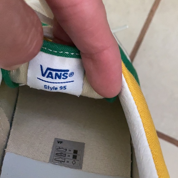 MEN’s VANs Shoe size 9.5 - Picture 8 of 8